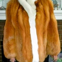 Canadian Red Fox Jacket Toggle Fur Closures Side Pockets Fully Lined Fox Jacket, Trim Jacket, Red Fox, White Fox, Red White, Red And White, Fox, Size 6, Trim