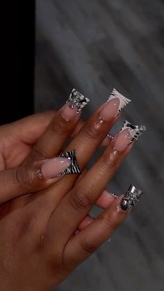 Black White Nails, Acrylic Toe Nails, Jewelry Crochet, Acrylic Nail Set, Hard Nails, Duck Nails, Diy Acrylic Nails, Drip Nails, Colored Acrylic Nails