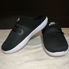 Brand New Nike Burrow Slippers Black Casual Sneakers With Textured Footbed, Casual Black Sneakers With Textured Footbed, Black Flat Synthetic Sneakers, Comfortable Black Sneakers With Cushioned Footbed, Black Flat Sneakers With Cushioned Footbed, Black Cushioned Flat Sneakers, Shoes Nike, New Nike, Nike Black