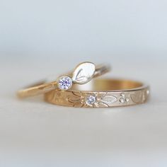 Diamond Petal Wedding Ring 14k Gold Engagement by LilianGinebra Gold Engagement Band, Recycled Gold Ring, Gold Diamond Drop Earrings, Floral Wedding Ring, Wedding Band Unique, Stacked Wedding Rings, Wedding Petals, Bridal Earrings Drop, Gold Bridal Earrings