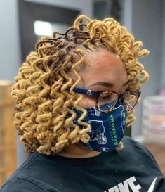 Locks Hairstyle, Dreadlocks Hairstyle, Locks Hairstyles, Small Dreads, Thick Dreads, Timeless Hairstyles, Short Dreads