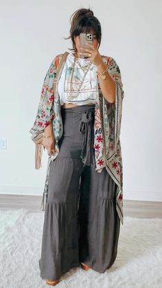 Winter Fashion Outfits For Work, Boho Plus Size Outfits, Curvy Boho, Looks Hippie, Boho Fall Outfits, Boho Plus Size, Fashion Fails, Outfits For Work