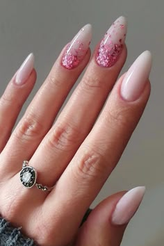 Pink Glitter Nails, White Nail, Oval Nails, Classy Nails, Ombre Nails, Nude Nails