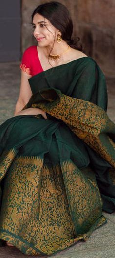 Green color Saree in Art Silk, Silk fabric with Weaving, Zari work Exclusive Saree Blouse Designs, Silk Saree Banarasi, Indian Saree Blouse, Indian Saree Blouses Designs, Simple Sarees, Green Saree, Saree Models, Saree Trends, Elegant Saree