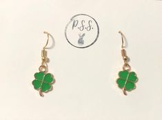 This is our gold & green heart clover charm earrings. These earrings are Perfect for people who have a love for 4 leaf clovers & elegant heart jewelry. Professional and elegant, this is the best gift for anyone with a love for all things eye catching, unique & aesthetically pleasing. Clover Charm, Clover Leaf, Heart Jewelry, Heart Earrings, Charm Earrings, Green And Gold, Favorite Jewelry, Jewelry Earrings Dangle, Etsy Earrings