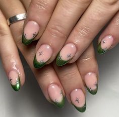 Green Chrome Tips, Green Chrome French Tip Nails, Green Chrome Nails Designs, Easy Toe Nail Art, Green Chrome Nails, Toe Nail Art Designs, The Best Nail Designs, Chrome Tips, Nail Art Designs For Beginners