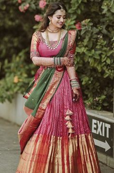 South Indian Haldi Look, Pattu Saree Poses, Half Saree Dupatta, Pattu Lehanga Designs, Bridal Saree Draping, Simple Dupatta, Half Saree Designs South Indian, Pattu Lehenga Half Saree, South Indian Bridal Saree