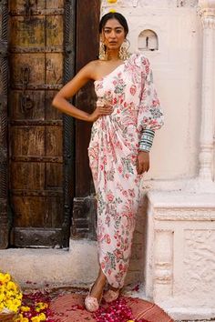 Shop for Chhavvi Aggarwal Peach Crepe One Shoulder Printed Draped Dress for Women Online at Aza Fashions Drape Dresses Indian, Indian Print Dress, Dress Code For Women, One Shoulder Drape Dress, Pool Party Outfits, Maxi Dress For Women, Party Wear Indian Dresses, Dress Indian Style, Maxi Dress Online