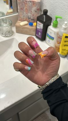 Short Summer Set Nails, Colorful Nails Acrylic Short, Cute Short Colorful Nails, Vacation Long Nails, Creative Short Acrylic Nails, Summer Sets Nails, Short Sets Nails, Square Summer Acrylic Nails, Nails With Different Designs On Each