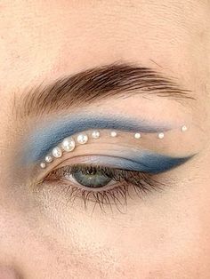 Blue Stage Makeup, Met Gala Makeup, Gala Makeup, Facial Art, Insta Aesthetic, Make Up Inspo, Goth Makeup