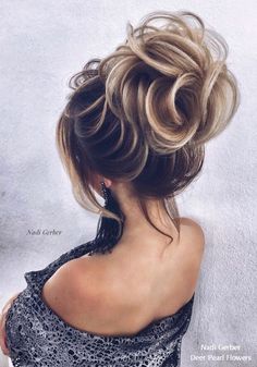 20 Lavish Wedding Hairstyles for Long Hair | Deer Pearl Flowers Wedding Updo Hairstyles, Long Wedding Hairstyles, Wedding Haircut, Bride Updo, Wedding Hair Up, Peinados Recogidos, Best Wedding Hairstyles, Medium Long Hair