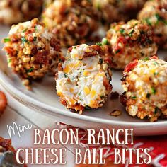 Cheeseball Bites, Bacon Cheeseball Recipes, Easy Fast Appetizers, Ranch Cheeseball, Bacon Cheese Ball, Bacon Ranch Cheese Ball, Mini Food Appetizers, Ranch Cheese Ball, Easy Fun Recipes