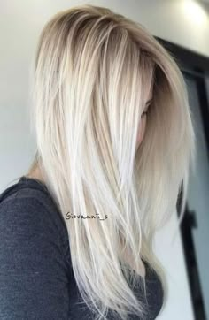 Image discovered by ღ Ⓢ♡ⓟⓗⓘɘ ❣. Find images and videos about hair, blonde and brunette on We Heart It - the app to get lost in what you love. Blonde Wavy Hair, Ombre Hair Blonde, Cool Blonde Hair, Blonde Haircuts, Balayage Blonde, Bright Blonde