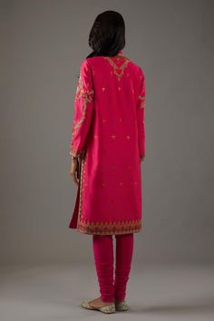 Fuchsia straight kurta with floral pattern hand embroidery. Comes with churidar and dupatta.
Components: 3
Pattern: Hand Embroidered
Type Of Work: Floral
Neckline: Mandarin
Sleeve Type: Straight Long
Fabric: Chanderi Silk, Cotton, Lining: Cotton
Color: Fuchsia
Other Details: 
Front potli buttoned collar
Attached lining
Occasion: Puja - Aza Fashions Pink Churidar With Intricate Embroidery And Long Sleeve, Pink Long Sleeve Churidar With Intricate Embroidery, Pink Straight Kurta With Intricate Embroidery, Pink Embroidered Churidar For Reception, Embroidered Pink Churidar For Reception, Pink Jamawar Kurta With Intricate Embroidery, Pink Unstitched Churidar With Intricate Embroidery, Pink Silk Embroidered Churidar, Diwali Pink Kurta With Intricate Embroidery