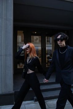 Couple, ideas, paparazzi, suit. Aesthetic. Bad Couple Poses, Paparazzi Couple Photos, Paparazzi Shoot Ideas, Rockstar Couple Photoshoot, Papparazi Couple Photos, Paparazzi Aesthetic Photoshoot, Papparazi Aesthetic Photoshoot, Rock Couple Photoshoot, Fake Paparazzi Photoshoot