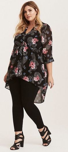 Printed Chiffon Tops, Floral Chiffon Top, Stylish Plus, Moda Plus, Plus Size Kleidung, Plus Size Fashion For Women, Curvy Girl Fashion, Mode Vintage, Print Chiffon