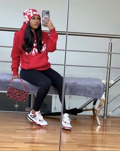 Red Hoodie Outfit, Tomboy Style Outfits, Cute Comfy Outfits, Streetwear Fashion Women, Cute Swag Outfits, Mode Inspo, Cute Everyday Outfits, Baddie Outfits Casual