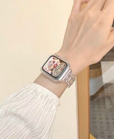 We love the Cute Clear Holographic Apple Watch Band Series 1 2 3 4 5 6 7 8 Ultra Generation 38mm 40mm 41mm 42mm 44mm 45mm 49mm Chain Apple Watch Strap! This band is perfect for anyone who loves a little bit of sparkle and fun in their Apple Watch accessories. It's available for all Apple Watch Series 1, 2, 3, 4, 5, 6, 7, 8 and 9 models, and comes in a variety of sizes to ensure a perfect fit. The clear holographic design adds a touch of personality to your Apple Watch, making it perfect for ever Aesthetic Jewellery, Pretty Watches, Apple Coloring, Iwatch Apple, Transparent Resin, Fun Signs, Apple Watch Accessories, Apple Watch Series 1, Watch Chain