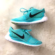 Women's Nike Free Run 5.0 In Tiffany Blue, Black, White, And Lime Green Detail! Super Comfortable & Lightweight! The Sole Mimics Your Foot's Natural Movement And Expands And Contracts With Every Landing And Push Off Making These One Of The Most Comfy Sneakers. This Color Combo Is Super Rare! Tiffany & Co Pouch In Photo Not Included And Only Shown For Color Reference. On The Fence About Selling! They've Only Been Worn Once & Are In Excellent Condition. Includes Original Box. Tts. Price Firm! Blue Sneakers With Laces For Running Errands, Sporty Turquoise Lace-up Sneakers, Blue Trail Running Shoes For Running, Turquoise Lace-up Sporty Sneakers, Nike Blue Running Shoes With Laces, Blue Athleisure Trail Running Shoes With Boost Midsole, Blue Sporty Trail Running Shoes With Round Toe, Blue Athleisure Trail Running Shoes For Light Sports, Blue Trail Running Shoes For Light Sports And Athleisure