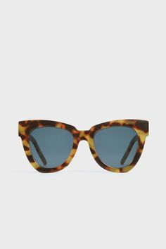 Exclusive Tortoise Not Standard Sunglasses Retro Tortoiseshell Cat Eye Sunglasses With Tinted Lenses, Tortoiseshell Wayfarer Sunglasses With Mirrored Lenses, Modern Tortoiseshell Sunglasses With Gradient Lenses, Modern Tortoiseshell Sunglasses With Tinted Lenses, Modern Tortoiseshell Sunglasses With Mirrored Lenses, Modern Tortoiseshell Wayfarer Sunglasses, Modern Tortoiseshell Sunglasses With Polarized Lenses, Modern Tortoiseshell Sunglasses With Uv Protection, Modern Tortoiseshell Cat Eye Sunglasses With Uv Protection