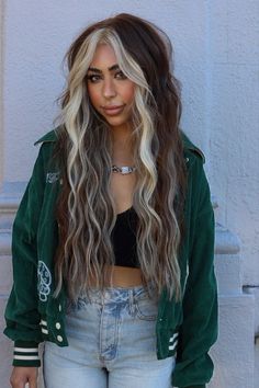 long hairstyles Contrast Hair, Hair Brunettes, Low Exposure, Brunette Hair With Highlights, Money Piece, Long Dark Hair, Pretty Hair Color, Edgy Hair