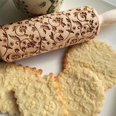 Embossed Cookies, Royal Christmas, Wood Engraving, Yummy Cookies, Etsy Crafts, Rolling Pin