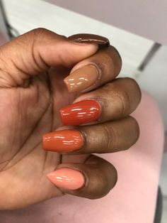 Brownish Orange Nails, Orange Brown Gel Nails, Fall Nails Browns And Oranges, Shorties Nails Square Fall, Fall Nails Orange Brown, Short Thanksgiving Nails, October Nails Fall Colors, Fall Nails 2022 Burnt Orange, Dark Color Nails