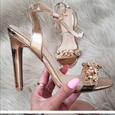 Embellished Rose Gold Heels With 4.25 Inch Heel! Very Elegant Heel For Special Occasion Rose Gold Heels, Elegant Heels, Qupid Shoes, Embellished Sandals, Buckled Heels, Gold Heels, Pink Gold, Pink And Gold, Shoes Women Heels