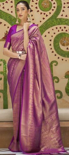 Pink and Majenta color Saree in Handloom fabric with Weaving work Indian Wedding Sarees, Ethnic Wears, Kanjivaram Sarees Silk, Glamorous Saree, Designer Sarees For Wedding, Handloom Weaving, Purple Saree, Kanjivaram Saree, Sarees For Wedding