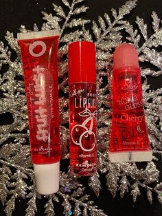 Lip Gloss With Fruit Slices, Cute Plushies Lipstick & Lip Gloss, Lip Gloss Flavors, Lip Gloss Aesthetic 90s, Cute Lip Balm, Lipgloss Aesthetic, Aesthetic Lipstick, Cherry Lip Gloss, Cherry Products