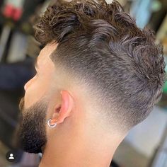 Mid Drop Fade With Design, Fade Hairstyle, Mid Fade Haircut, Short Fade Haircut, Drop Fade Haircut, Curly Hair Fade, Drop Fade, Gents Hair Style, Men Haircut Curly Hair