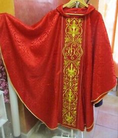 Brand new Chasuble and matching stole. embroidered. Fabric is damask very light. Total length 130 cm Privat auction Our Lady Of Czestochowa, Christ On The Cross, Purple Gothic, Red Damask, Red Gothic, Roman Fashion, Trim Top, Embroidered Fabric, St Joseph