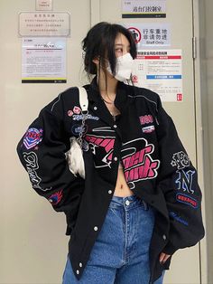 DETAILSType: Zip-upThickness: StandardMaterial: PolyesterFit Type: LooseReflectiveElasticity: Slight StretchDecoration: EmbroideryCollar: O-Neck Punk Woman, Look Grunge, Varsity Jacket Women, Womens Jackets Casual, Racer Jacket, Racing Jacket, Look Casual, Vintage Jacket, Outfits Casuales