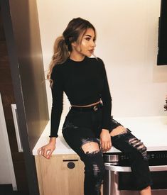 John Mom Jeans(Black) Elsy Guevara, Best Casual Outfits, Trendy Swimwear, Outfit Jeans, Looks Black, Pinterest Outfits, Going Out Outfits, Outfit Idea