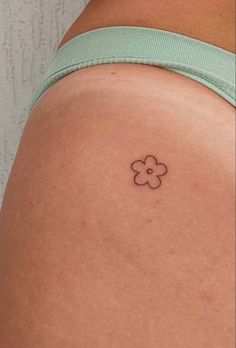 Stick Poke Tattoo, 16 Tattoo, Cute Tats, Petite Tattoos, Cute Tiny Tattoos, Classy Tattoos