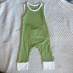 Nwot Lime Green Color Simple Seed Baby 3-6mo Bamboo Shortie Onesie. Tank Top With Long Pant Style Onesie. Green Cotton Onesie For Playwear, Fitted Green Bubble Romper For Play, Casual Green Fitted Bubble Romper, Sleeveless Green Cotton Onesie, Baby Green, Pant Style, Long Pants, Fashion Pants, Green Color