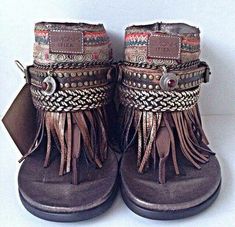 Gypsy Hippie Elegante, Bohemian Shoes, Hippie Mode, Fringe Shoes, Bohemian Sandals, Shabby Chic Stil, Fringe Sandals