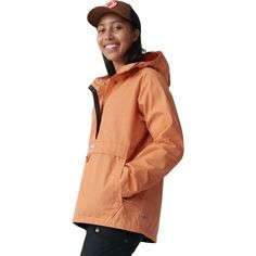 Weather in the shoulder seasons can change quickly, so we trust the Fjallraven Vardag Anorak Jacket for our daily adventures under uncertain skies. Adding more than just timeless anorak styling, this jacket also offers light weather resistance and comfort thanks to the G-1000 Eco fabric, providing some peace of mind when a fall breeze or spring shower interrupts our day out. Womens Anorak Jacket, Fjallraven Women, Modern Desert, Womens Jackets Casual, Overalls Pants, Anorak Jacket, Warm Jacket, Utility Jacket, Casual Jacket