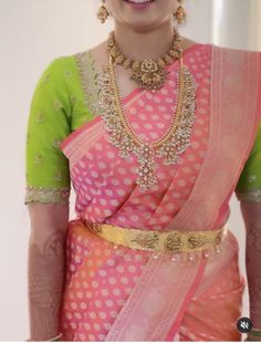 Peach Banarasi Saree Contrast Blouse, Peach Pattu Saree Contrast Blouse, Pink Pattu Saree Contrast Blouse, Peach Colour Saree With Contrast Blouse, Peach Saree Contrast Blouse, Peach Pattu Saree, Pattu Saree With Contrast Blouse, Pink Saree Contrast Blouse, Saree Combination