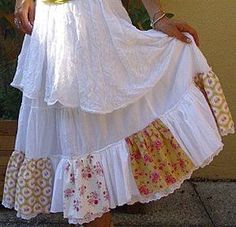 Long Tiered Skirt, Cute Christmas Outfits, Mode Hippie, Repurposed Clothing, Altered Couture, Romantic Outfit, Recycle Clothes, White Skirt