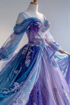 Ball Gowns Fantasy, Magical Dress, Fairytale Fashion, Fantasy Dresses, Fantasy Gowns, Pretty Prom Dresses, Fairytale Dress