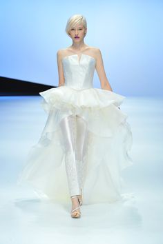 HANAE-MORI-Spring-2015-runway Mori Style, 2015 Runway, Mori Fashion, The Source, High Low Dress, Mercedes Benz, Porter, Ready To Wear