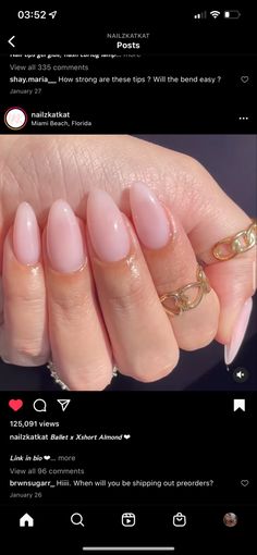 Pink Nude Nails, Pink Oval Nails, Pink Almond Nails, Pale Nails, Almond Nails Pink, Classy Almond Nails, Oval Acrylic Nails, Acrylic Nails Almond Shape, Pale Pink Nails