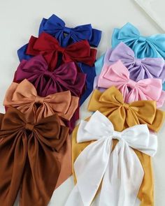 Mondays are fun days when you're wearing our french bow hair clip. They're stylish, classy, cute and touch your inner girly gurlllll. Available in colours: pink, blue, green, purple, red, white, off white, black, etc. Price: 3,000NGN🛍️ Note, prices are subject to change. #portharcourtvendors #portharcourtvendors #smallbusiness #uniport #unifest Bow Hair Clip, Ribbon Crafts, Bow Hair, Touching You, Hair Clip, Pink Blue