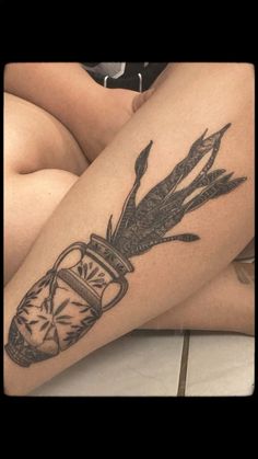 Tatuagem autoral, espada do guerreiro São Jorge 🌿 #tatuagemeinspiracões #tattoo Tattoos, Pins