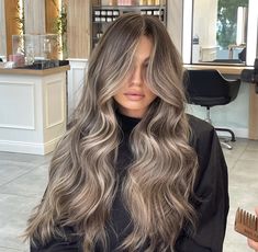 Silver Blonde Hair, Bronde Hair, Gorgeous Hair Color, Brunette Balayage Hair