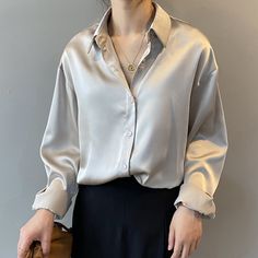 Item Type: Blouse Material: Silk, Polyester Gender: Girl Collar: Turn-Down Collar Sleeve Type: Regular Sleeve Length: Full Closure Type: Single Breasted Package Includes: 1 x Pc Size Info: Size Length (cm / inch) Bust (cm / inch) Sleeve (cm / inch) Shoulder (cm / inch) S 64 / 25.20 92 / 36.22 52 / 20.47 45 / 17.72 M 65 / 25.59 96 / 37.80 53 / 20.87 46 / 18.11 L 66 / 25.98 100 / 39.37 54 / 21.26 47 / 18.50 XL 67 / 26.38 104 / 40.94 55 / 21.65 48 / 18.90 2XL 68 / 26.77 108 / 42.52 56 / 22.05 49 / Satijnen Blouses, Blouse Korean Style, Silk Shirt Blouses, Satin Shirts, Satin Bluse, Look Jean, Women Long Sleeve Dress, White Long Sleeve Shirt, Top Shirt Women