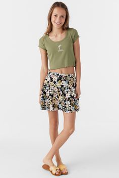 O'Neill Girl's Woven Flowy Skirt 14 1/2" Front Length Encased Back Waistband, Tiered Skirt Shirred Front Waistband 100% Viscose Flat Casual Floral Print Short Mini Skirt, Casual Floral Print Mini Skirt, Casual Floral Print Tiered Skort, Casual Short Mini Skirt With Floral Print, Casual Floral Print Skort, Casual Floral Tiered Skort, Casual Black Skort, Casual Short Floral Print Skirt, Spring Suit