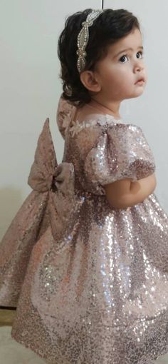 Your little one will be the most beautiful princess in this sparkly puffy dress! Holiday Princess Sequin Dress, Flower Girl Dresses Sequin, Red Dress Formal, Gold Toddler Dress, Pink Sequin Dress Kids, Glitter Dress Short, Pink Sequin Dress Toddler, Girls Sequin Dress, Short Graduation Dresses