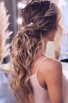 Classic Ponytail, Pretty Ponytails, Elegant Ponytail, High Ponytail Hairstyles, Ponytail Updo, Hair Bride, Chic Brides, Prom Hairstyles For Long Hair